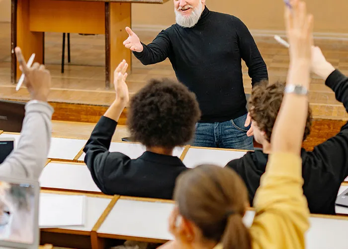 “Never Saw Him Again”: 41 Times The Class Clown Took It Too Far And Faced The Consequences