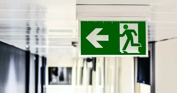 27 Bone-Chilling Experiences Of People Coming Into Contact With Killers