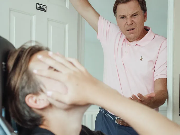 30 Wild Stories About Dads Finding Out Their Children Aren't Theirs