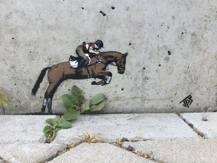 20 Works Of Street Graffiti That Interacts With Its Surroundings By This Artist (New Pics)