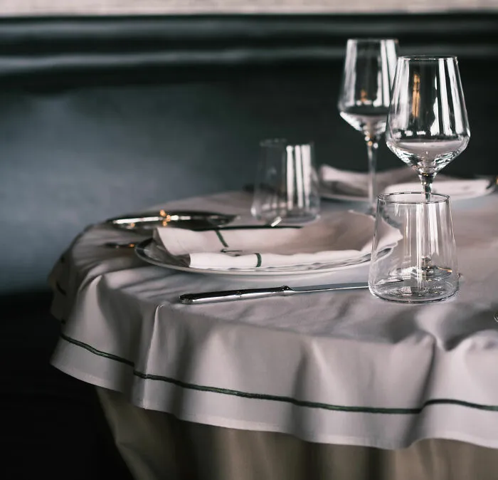 36 Things Kids Thought Were Super Fancy But Were Actually Not Really, According To Netizens