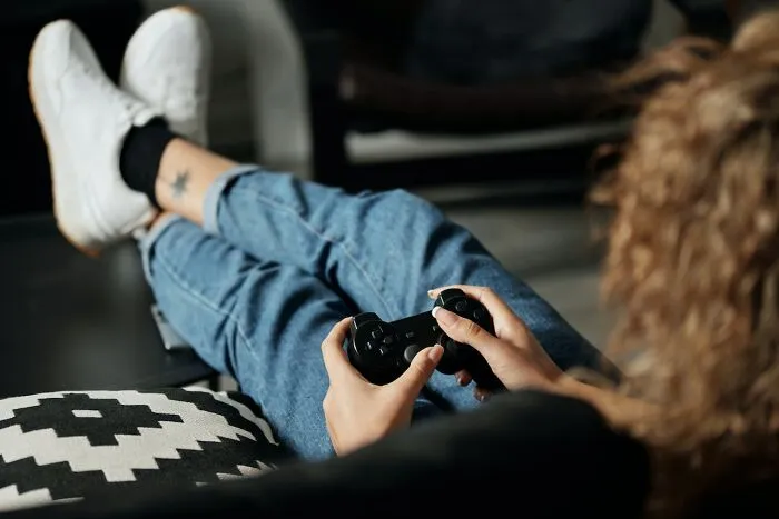 “What Are Some Things You'd Only Buy Second-Hand, Never Brand New?” (30 Answers)