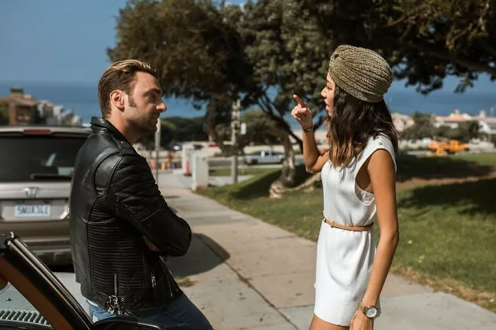 “Recently Learned In Therapy That It Wasn’t Normal”: 30 Behaviors People Don’t Realize Are Toxic