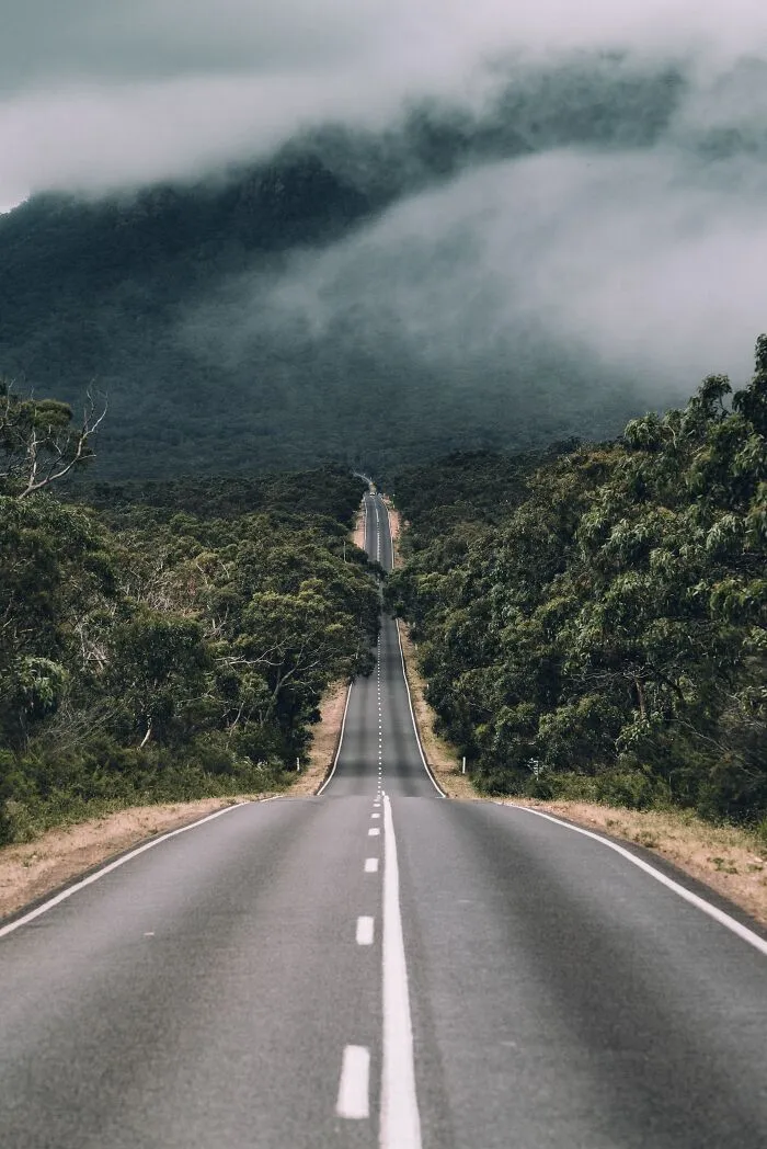 “You Can’t Get Rich Here”: 35 People Reveal The Best And The Worst Thing About Their Countries