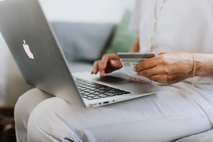 30 Scams That Are So Normalized That We Don’t Realize We’re Being Tricked