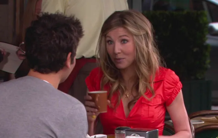 Stella wearing red shirt from How I Met Your Mother