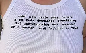50 Times People Spotted A Shirt That Was So Good They Just Had To Take A Pic (New Pics)