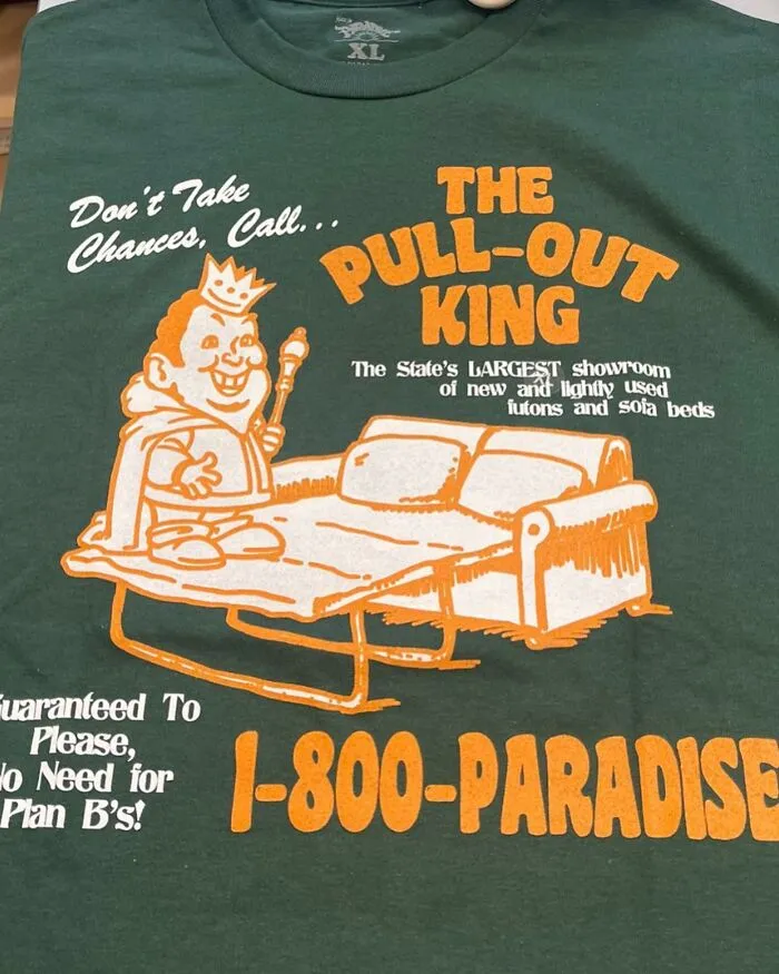 50 Times People Spotted A Shirt That Was So Good They Just Had To Take A Pic (New Pics)