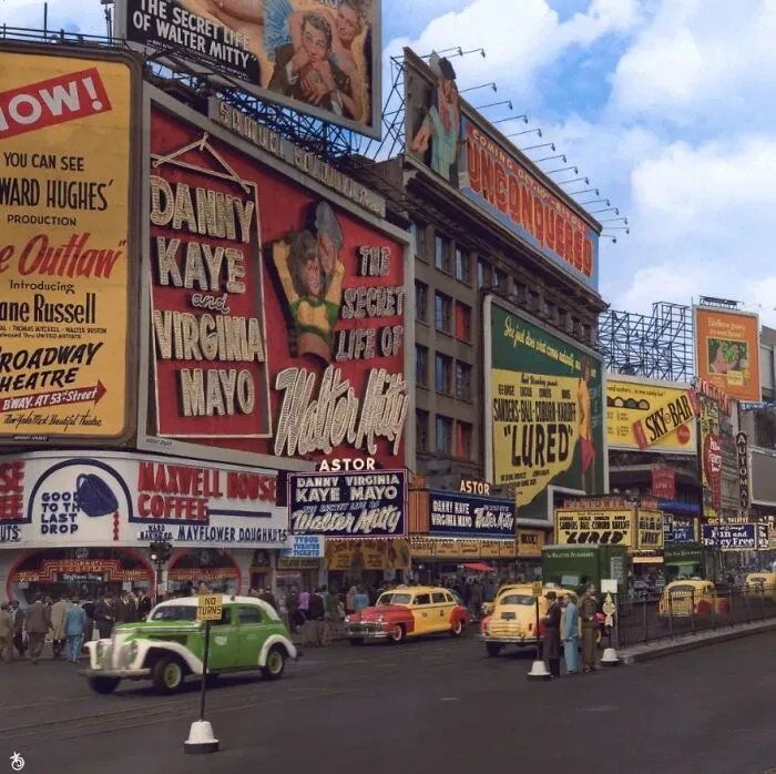 This Photograph Was Taken In 1947 At The Astor Theatre, Situated At 1537 Broadway, On The Corner Of West 45th Street In Times Square, New York City