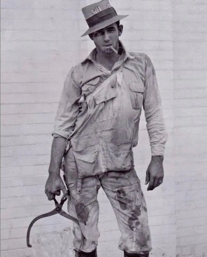 In 1928, A Figure Known As The Ice Man Could Be Seen Delivering A 25-Pound Ice Block In Houston, Texas