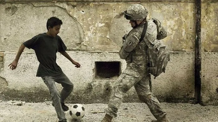 50 Interesantes fotografías compartidas por la revista Decisive Moments