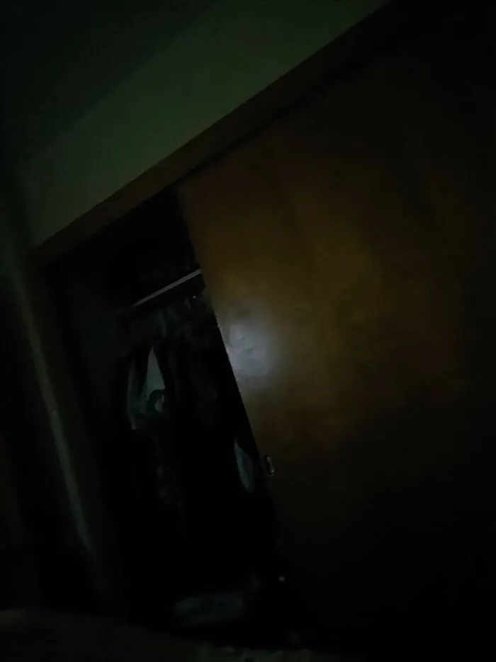 I Woke Up Last Night And Saw This Face On My Closet Door