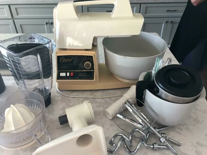 My Grandma’s Oster “Ayudante De Cocina” And All Its Add-Ons