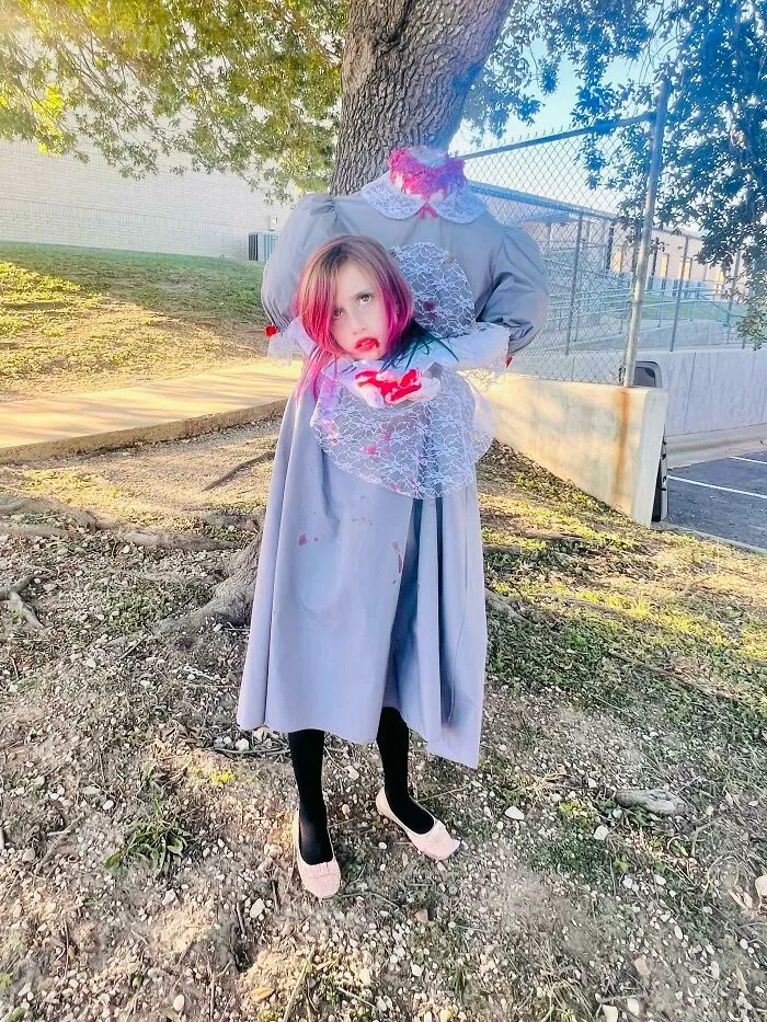 My Kid Won Her Elementary School Costume Contest!
