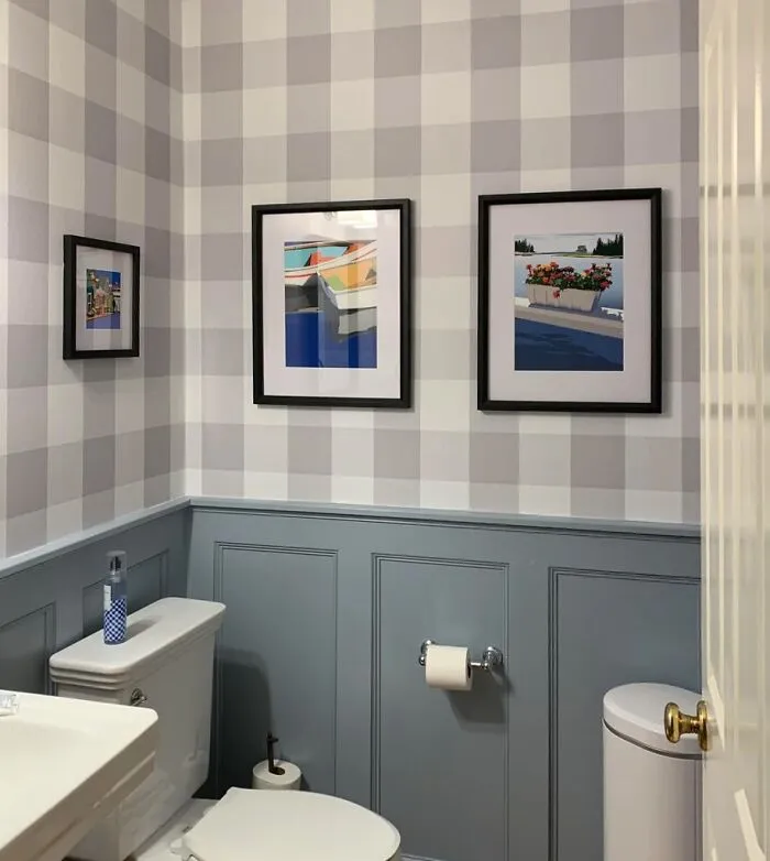 Wainscoting With Wallpaper