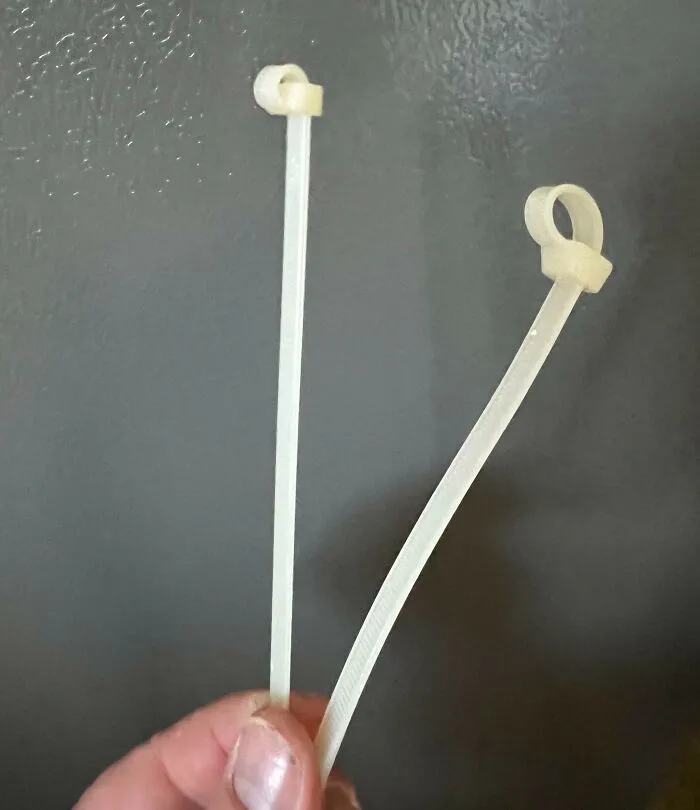 Mis 2 preescolares acaban de hacerle esto a una bolsa entera de bridas