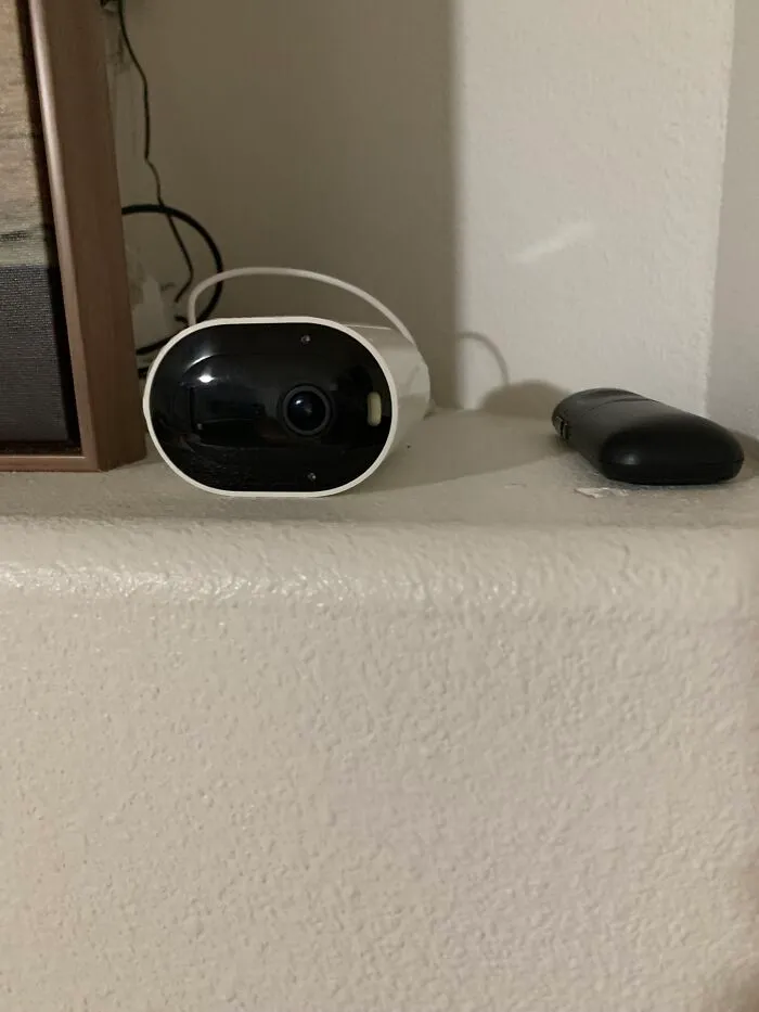Found A Camera In My Air B&b. It Was Halfway Behind The Painting With Only The Lens Peeking Out. Discovered It Because We Heard It Clicking After Me And My Girl Got Out Of The Shower