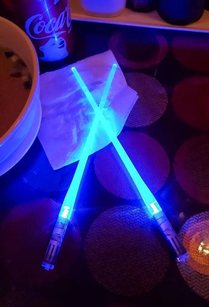<a Style="Display:inline;" Href="Https://Www.amazon.com/Lightsaber-Chopsticks-LED-Red-Blue/Dp/B06vxt9r67?pd_rd_w=xbnej&content-ID=amzn1.sym.76a43e74-638c-435a-8b14-0b22762b7f4a&pf_rd_p=76a43e74-638c-435a-8b14-0b22762b7f4a&pf_rd_r=h06080ggpytwkqz4w2q5&pd_rd_wg=jlmnq&pd_rd_r=aeeb9ad9-09c5-4950-A972-94d6f6cf8d8c&pd_rd_i=b06vxt9r67&th=1&linkcode=ll1&tag=bpflamingo-20&linkid=b974b5122d7caa6d6a7c79d3cf7887ea&language=en_us&ref_=as_li_ss_tl" Target="_blank"><span Style="Font:inherit;color:#d74b1f;"> Lightsaber Chopsticks </Span>: That'll Take Your Dinner Experience To A Galaxy Far, Far Away — They're Basically A Must-Have For All Diehard Movie Fans And Sushi Lovers!