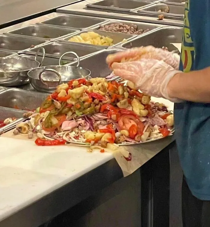 32 Funny And Bizarre Pics Of Food, As Shared On “Chaotic Food” Instagram Page (New Pics)
