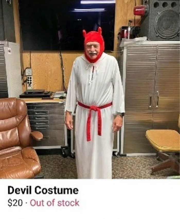30 Screenshots That Prove Facebook Marketplace Is An Unhinged But Hilarious Mess