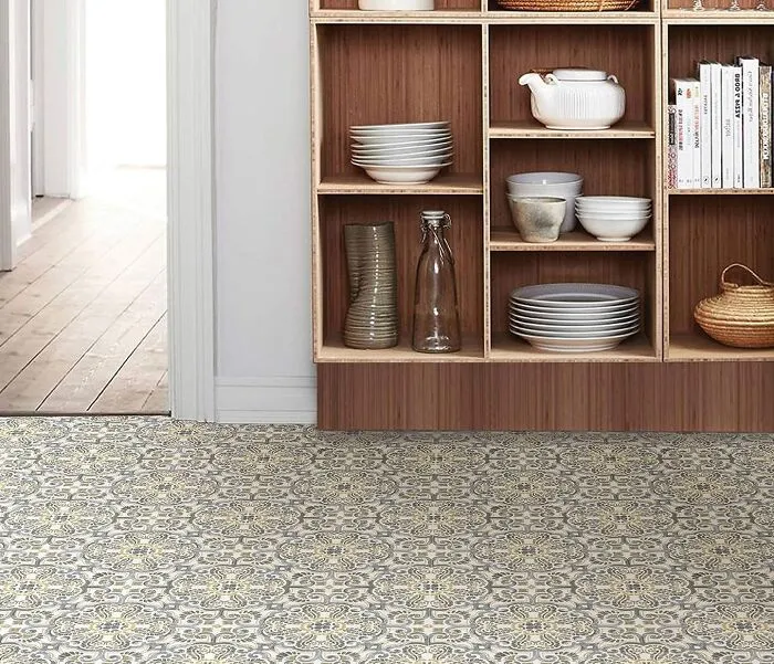 Room with Moroccan patterned floor wallpaper