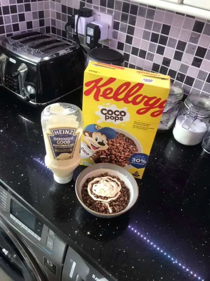 30 Times Food Ended Up Somewhere It Definitely Didn’t Belong