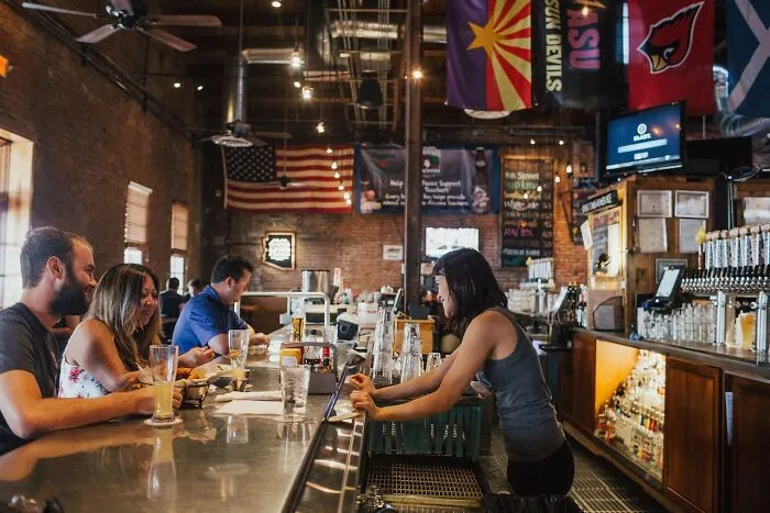 30 People Who Didn’t Wait ’Til The End Of The Shift To Quit