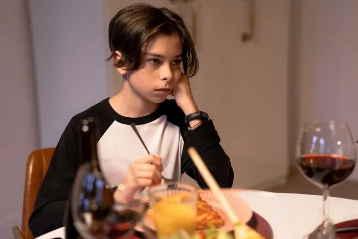 30 Things People Have Had To Unlearn After Their Parents Ingrained Them In Their Childhoods