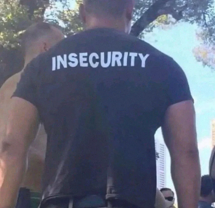 50 Weird Images That Need No Context Whatsoever To Be Hilarious, As Seen On This FB Page