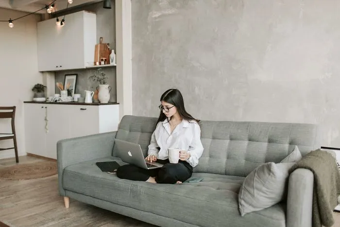 30 People Online Spill The Beans About Their High-Pay Jobs That They Do Without A Degree