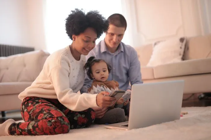 31 Things Parents Do That Obviously Show They’re Not Doing A Great Job, As Shared Online