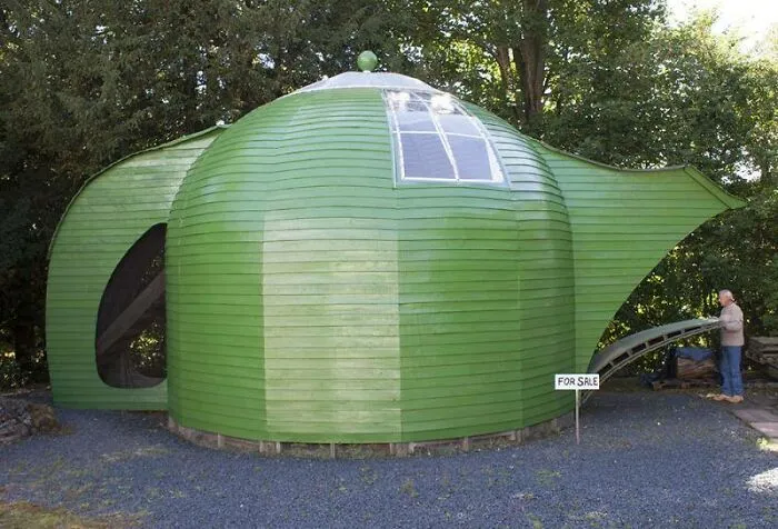 30 Weird Homes That Just Needed To Be Shared On This Group