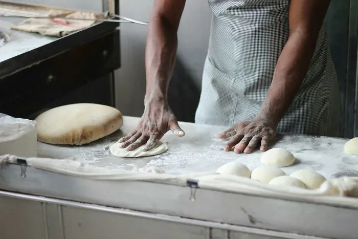 30 People Online Spill The Beans About Their High-Pay Jobs That They Do Without A Degree