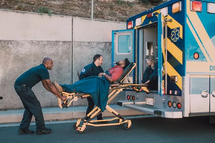 Someone Asked “What Happens In Hospitals That’s Hidden?”, And 30 HC Workers Delivered