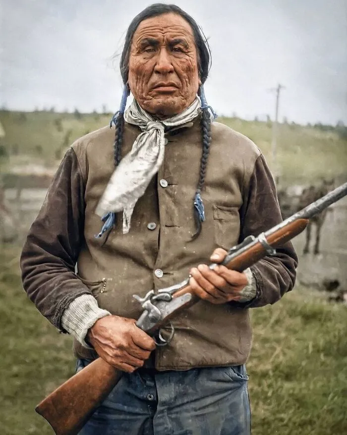 Pierna De Madera, guerrero Cheyenne del norte, fotografiado en 1927
