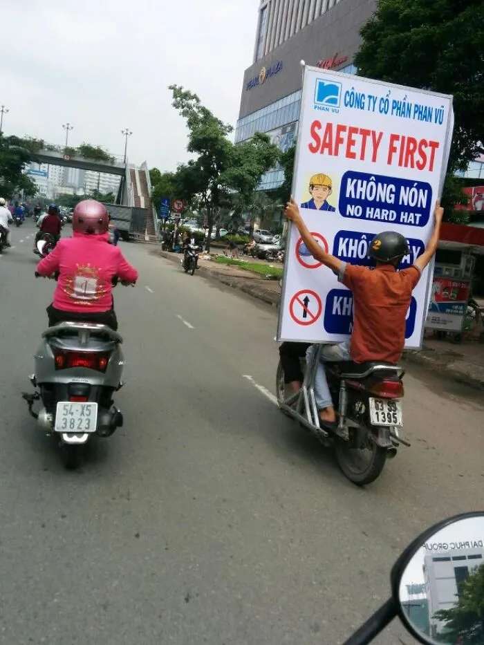 This Page Shares The Most Random And Entertaining Pics, And Here's 30 Of The Best