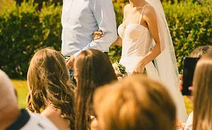 “You Gotta Be Kidding Me”: 35 Wild And Sad Wedding Stories From People Who Witnessed Them