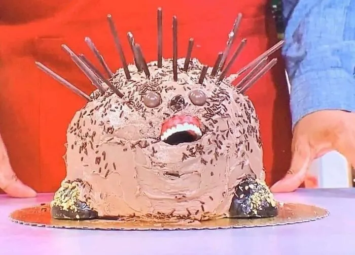 “Meals With Threatening Auras”: 35 Images Of Bizarre Foods We Wish We Could Unsee