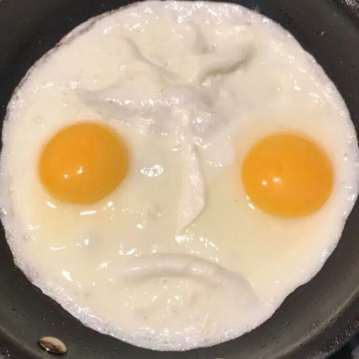 “Meals With Threatening Auras”: 35 Images Of Bizarre Foods We Wish We Could Unsee