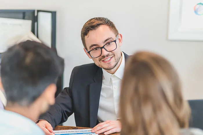 "¿Cuál es la pregunta más rara que te han hecho en una entrevista de trabajo?" (25 respuestas)