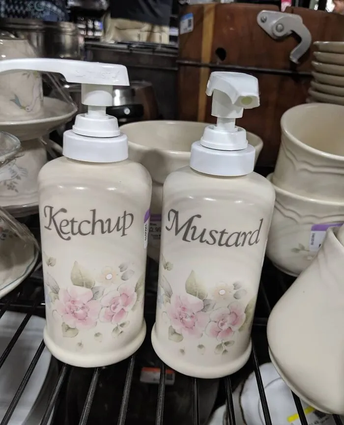 50 Weird Items That People Donated To Thrift Stores, Only For Them To End Up On This IG Page
