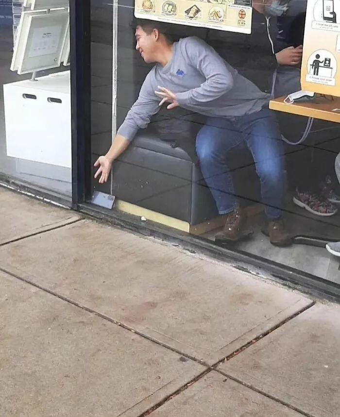 "I Am Cringe, But I Am Free": 50 Hilarious Yet Confusing Images
