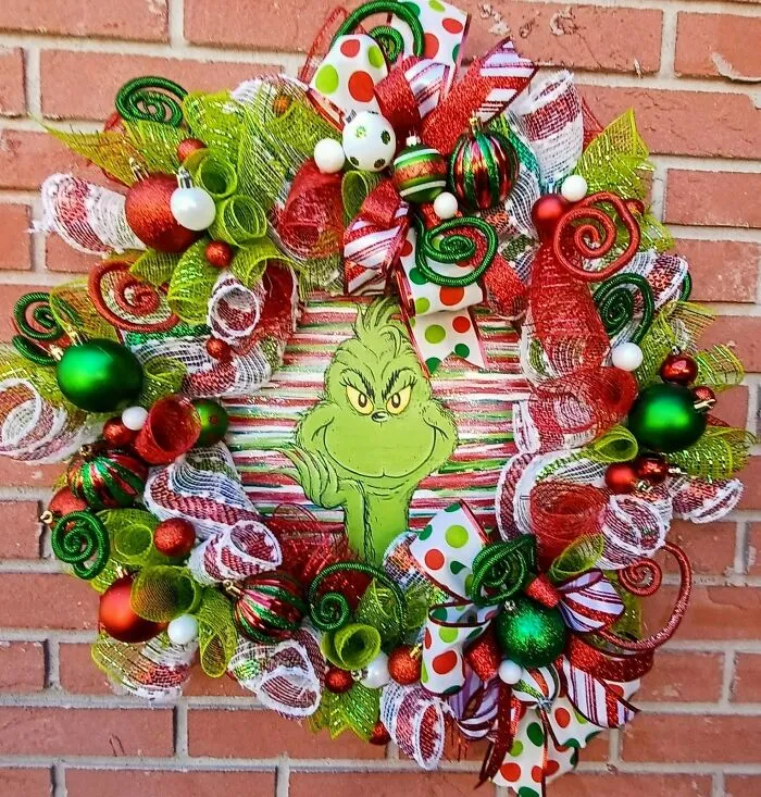 Grinch Christmas Wreath