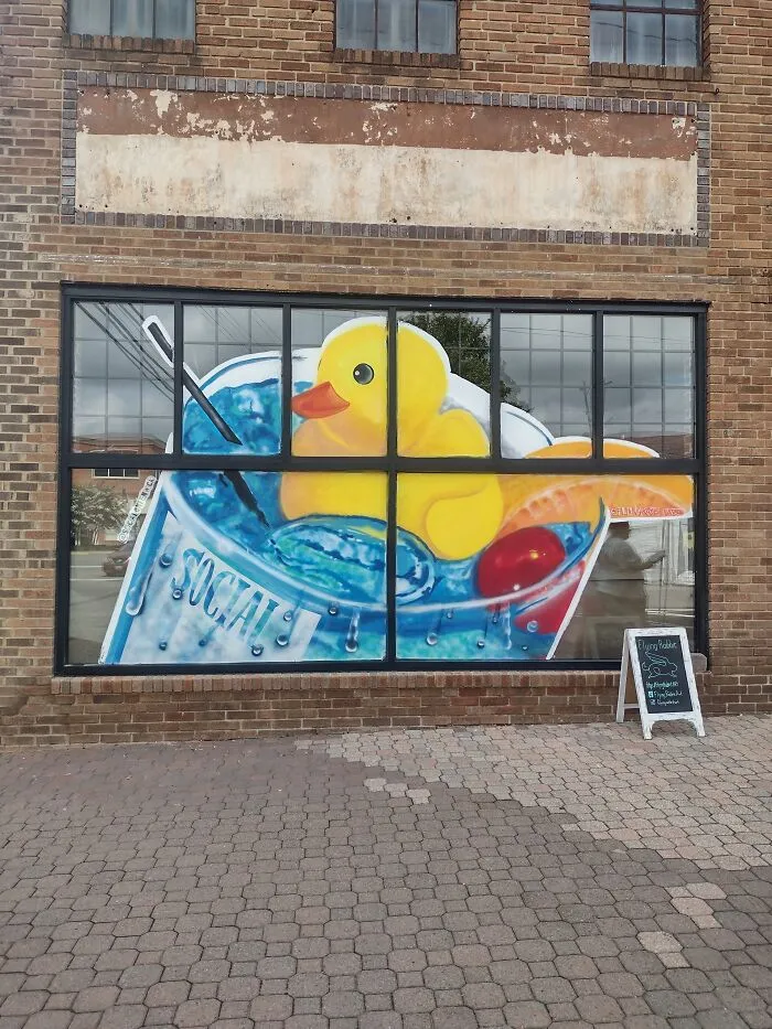 Social Welcome The Yellow Duck Right!