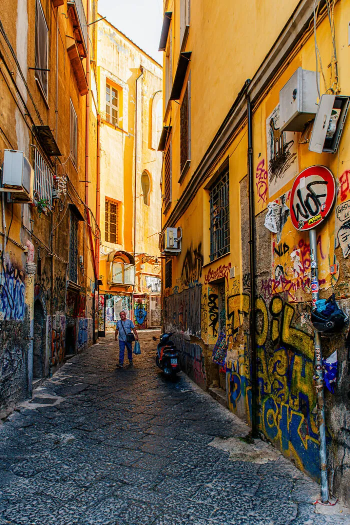 I Traveled To Naples, And Here Are The 40 Best Photos I Took There