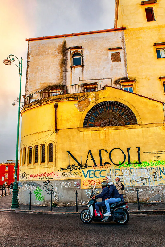 I Traveled To Naples, And Here Are The 40 Best Photos I Took There