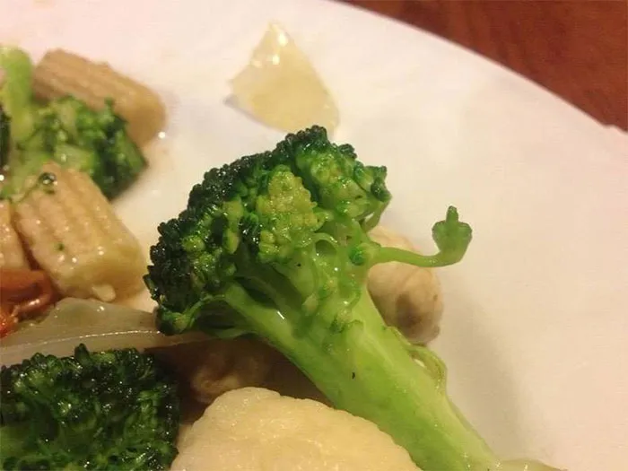 “Meals With Threatening Auras”: 35 Images Of Bizarre Foods We Wish We Could Unsee