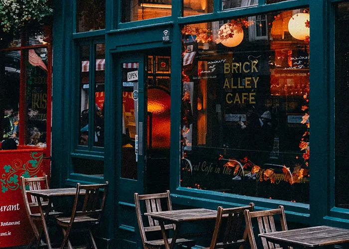 29 Restaurant Red Flags That Mean You Should Probably Not Eat There