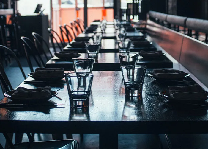29 Restaurant Red Flags That Mean You Should Probably Not Eat There