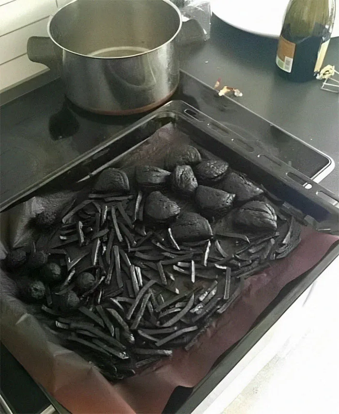 32 Funny And Bizarre Pics Of Food, As Shared On “Chaotic Food” Instagram Page (New Pics)